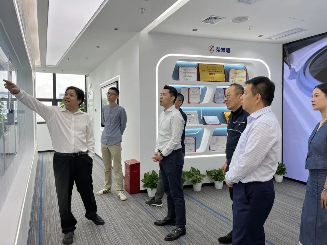 日本TOP商社—三井物产株式会社及旗下公司NovaQuest企业家一行莅临深圳K8官网考察研讨